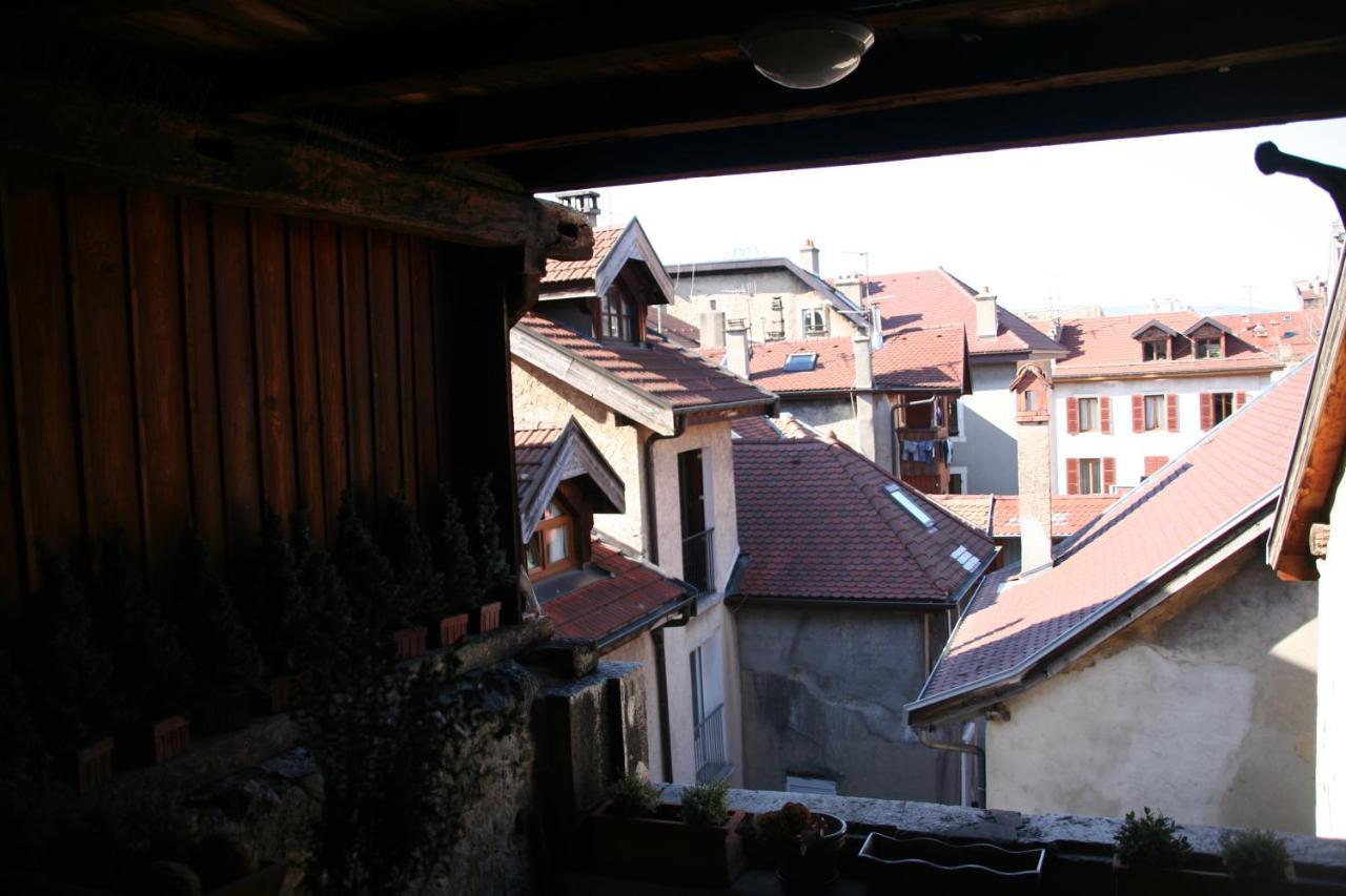 Bed and Breakfast Nid Douillet Анси Экстерьер фото