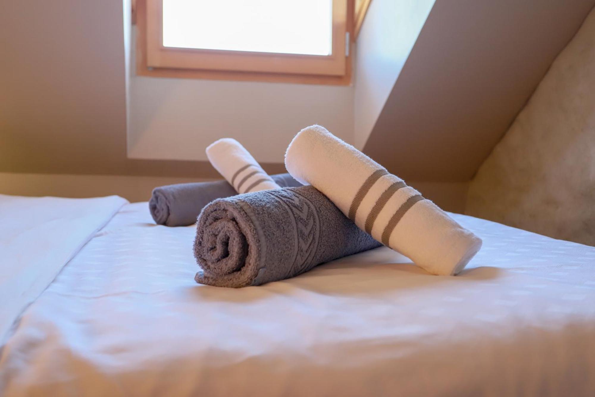 Bed and Breakfast Nid Douillet Анси Экстерьер фото