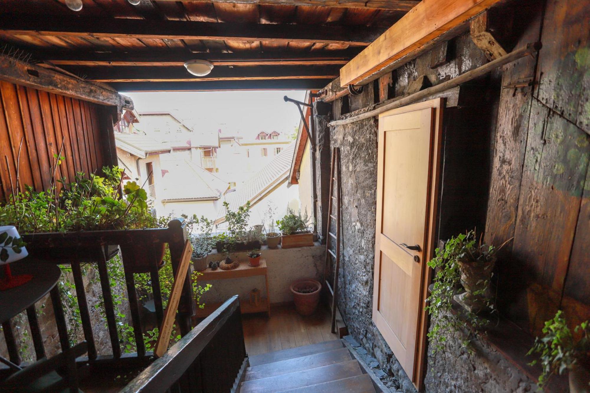 Bed and Breakfast Nid Douillet Анси Экстерьер фото