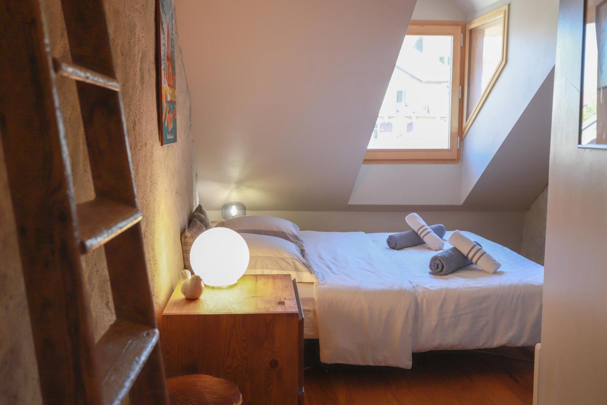 Bed and Breakfast Nid Douillet Анси Экстерьер фото